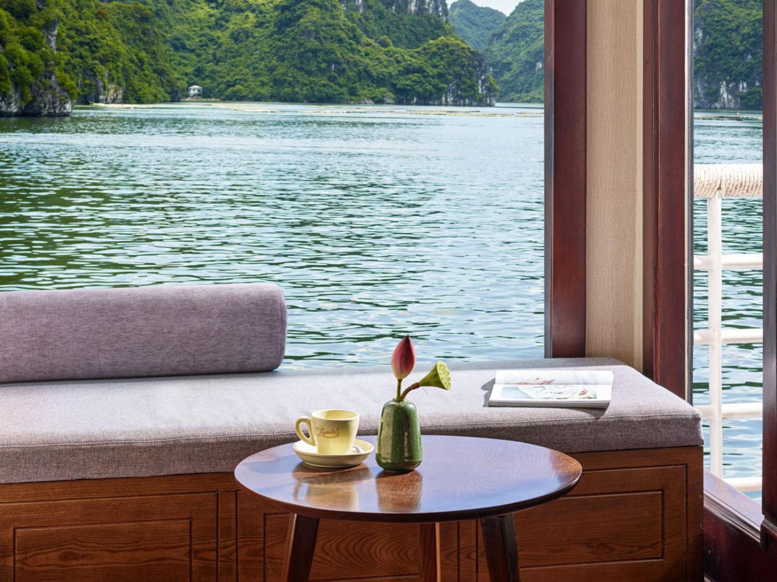 Lotus Boutique Cruise Hotel Hạ Long Ngoại thất bức ảnh