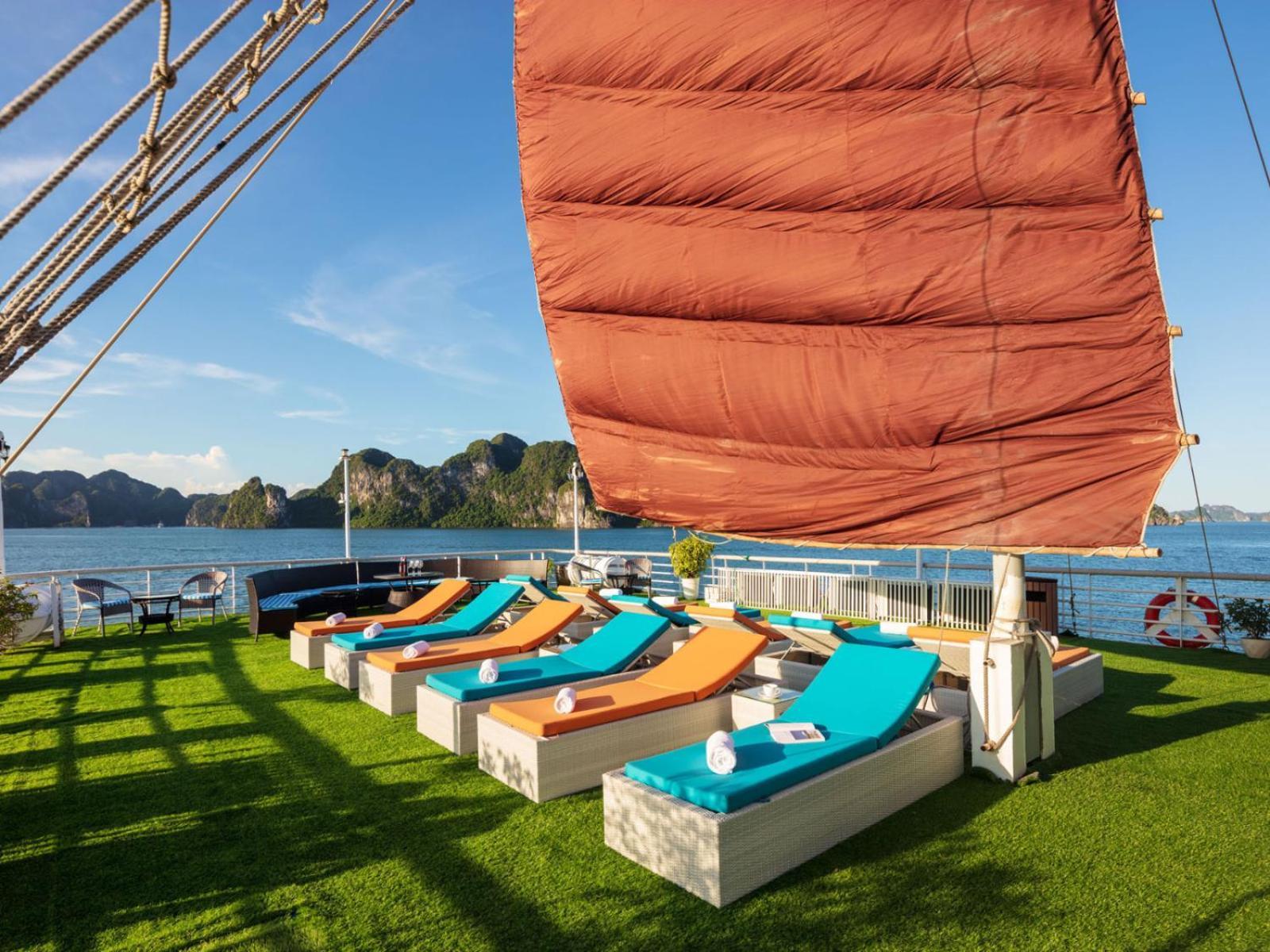 Lotus Boutique Cruise Hotel Hạ Long Ngoại thất bức ảnh