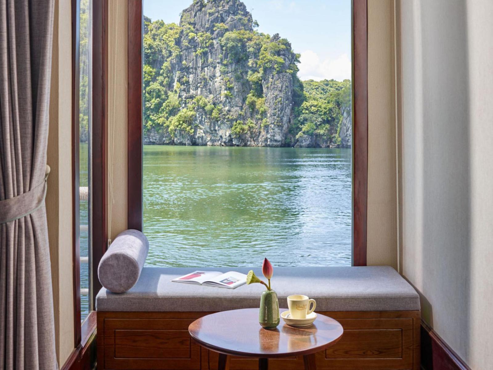 Lotus Boutique Cruise Hotel Hạ Long Ngoại thất bức ảnh