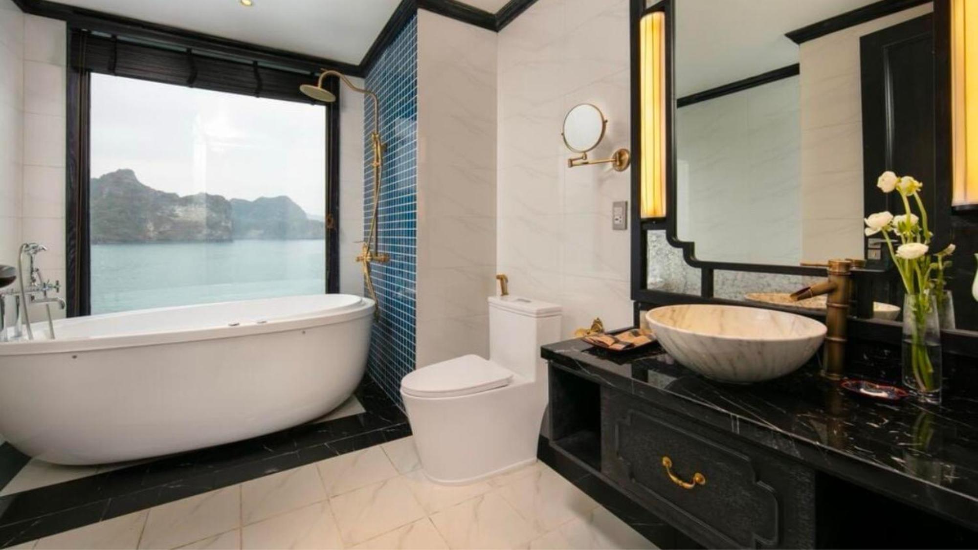 Lotus Boutique Cruise Hotel Hạ Long Ngoại thất bức ảnh