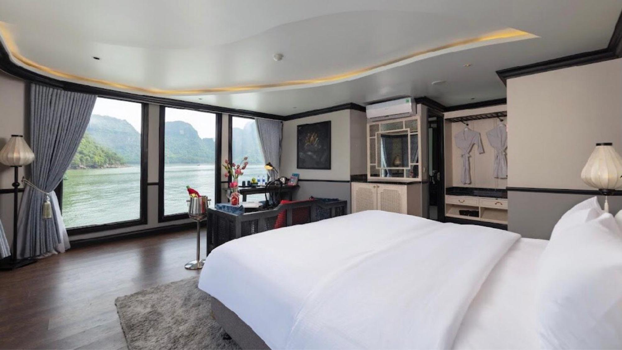 Lotus Boutique Cruise Hotel Hạ Long Ngoại thất bức ảnh