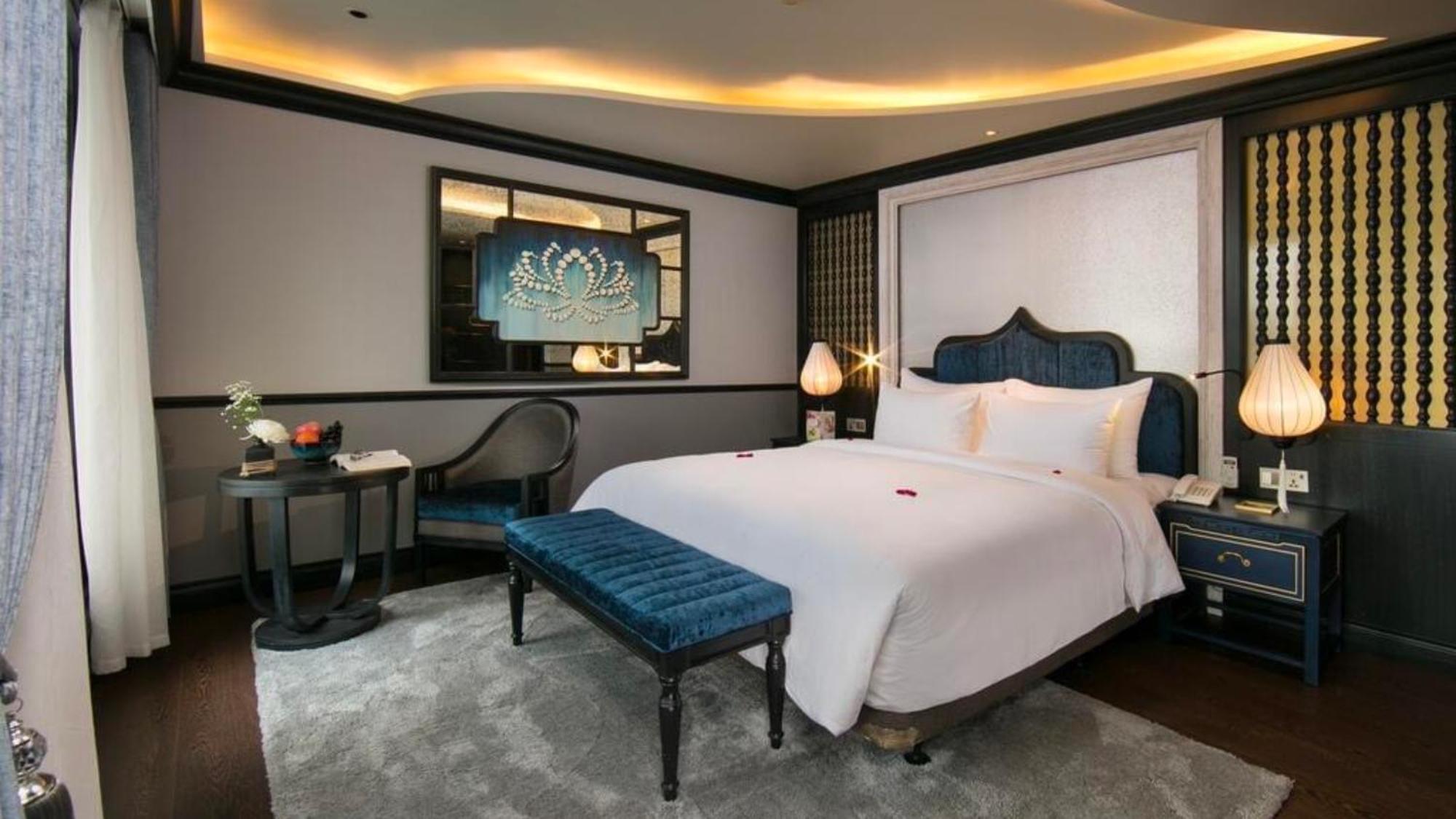 Lotus Boutique Cruise Hotel Hạ Long Ngoại thất bức ảnh