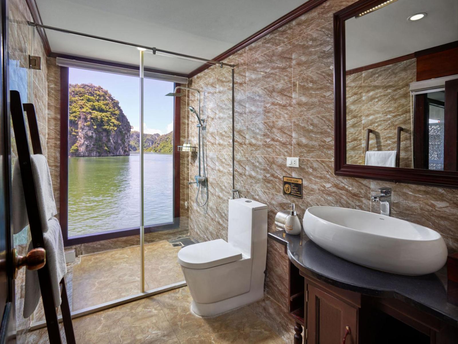 Lotus Boutique Cruise Hotel Hạ Long Ngoại thất bức ảnh