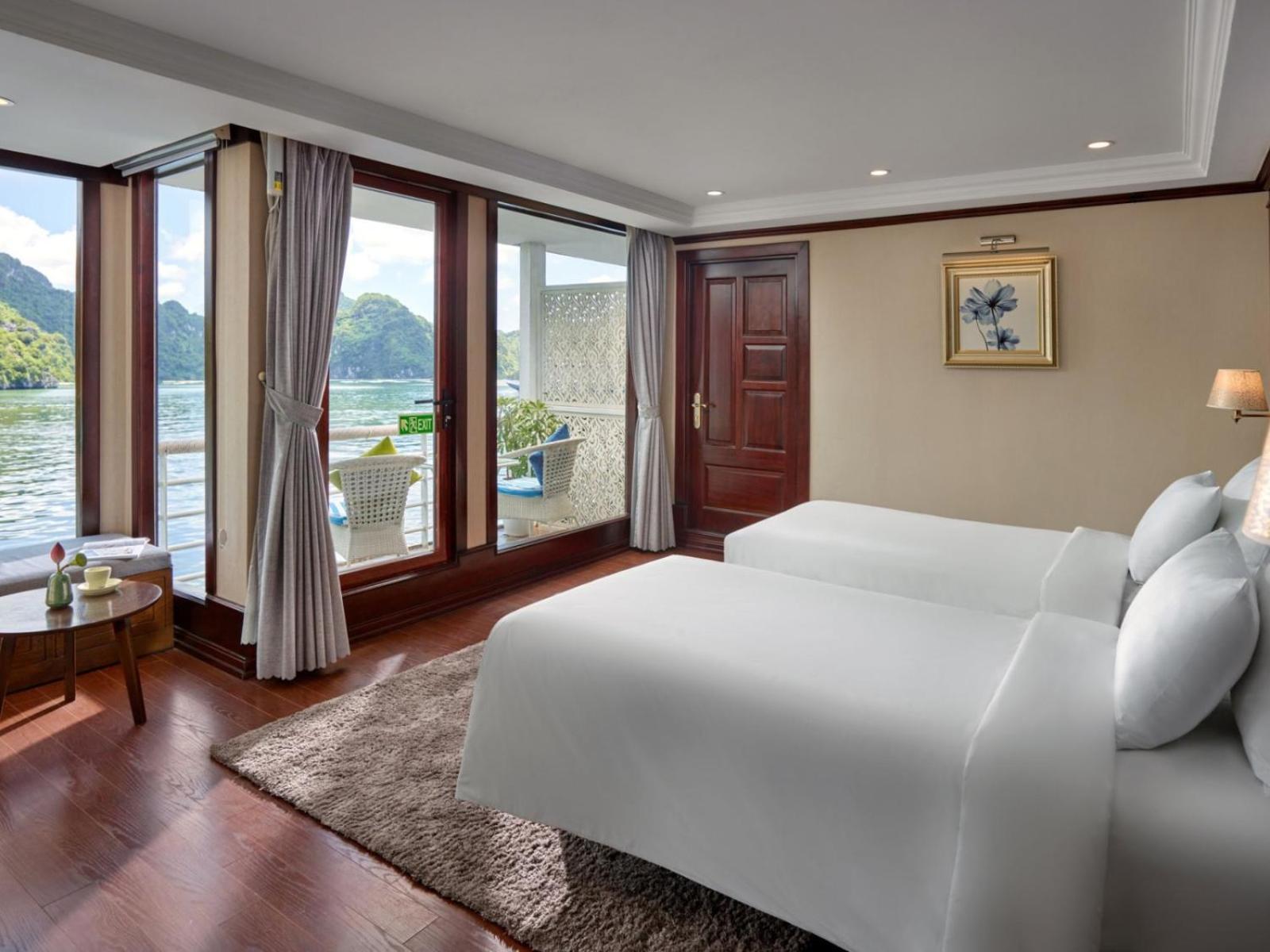 Lotus Boutique Cruise Hotel Hạ Long Ngoại thất bức ảnh