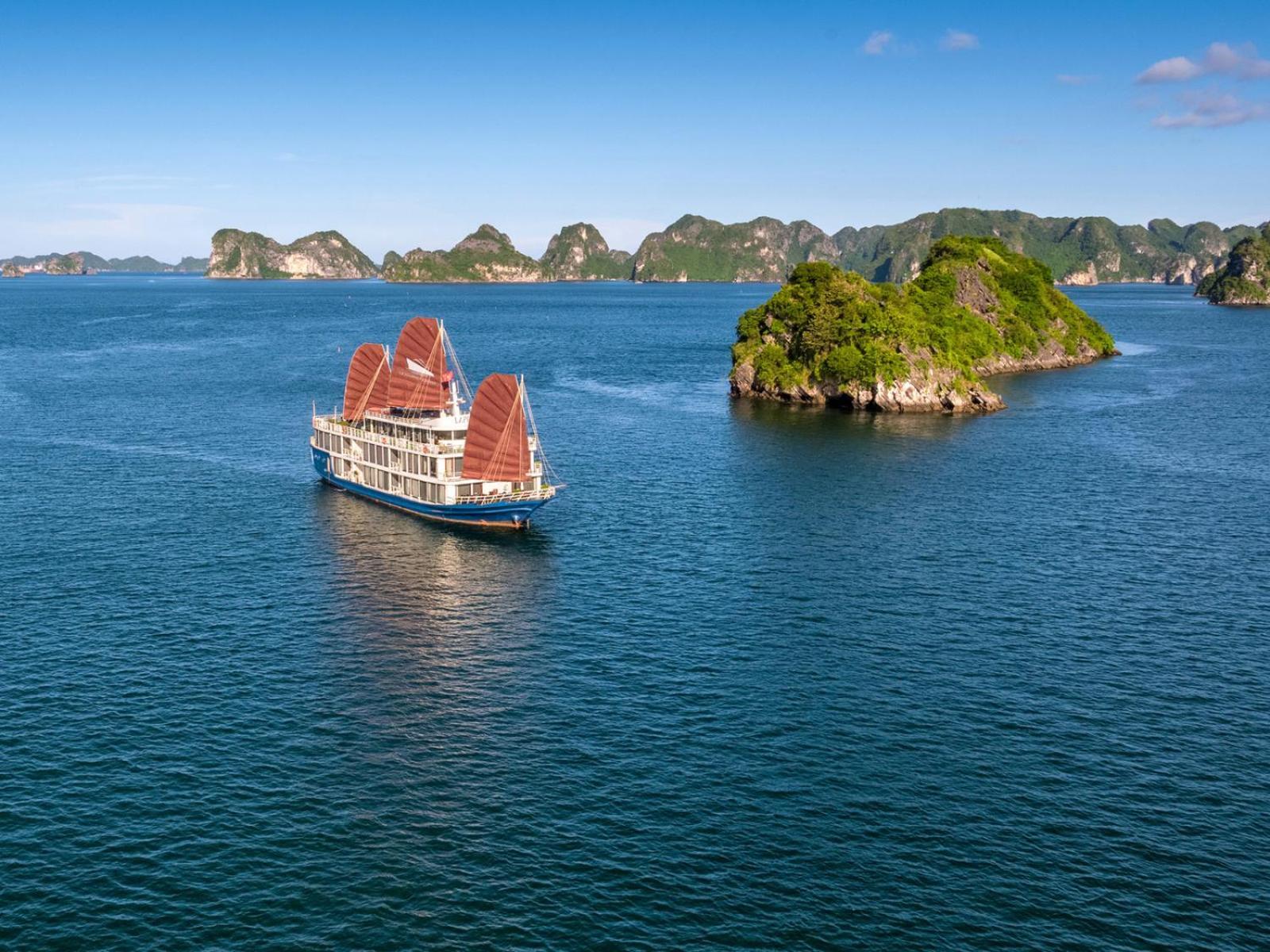 Lotus Boutique Cruise Hotel Hạ Long Ngoại thất bức ảnh
